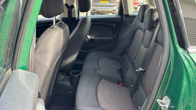 MINI Hatchback 1.5 Cooper Classic II 5dr Petrol Hatchback